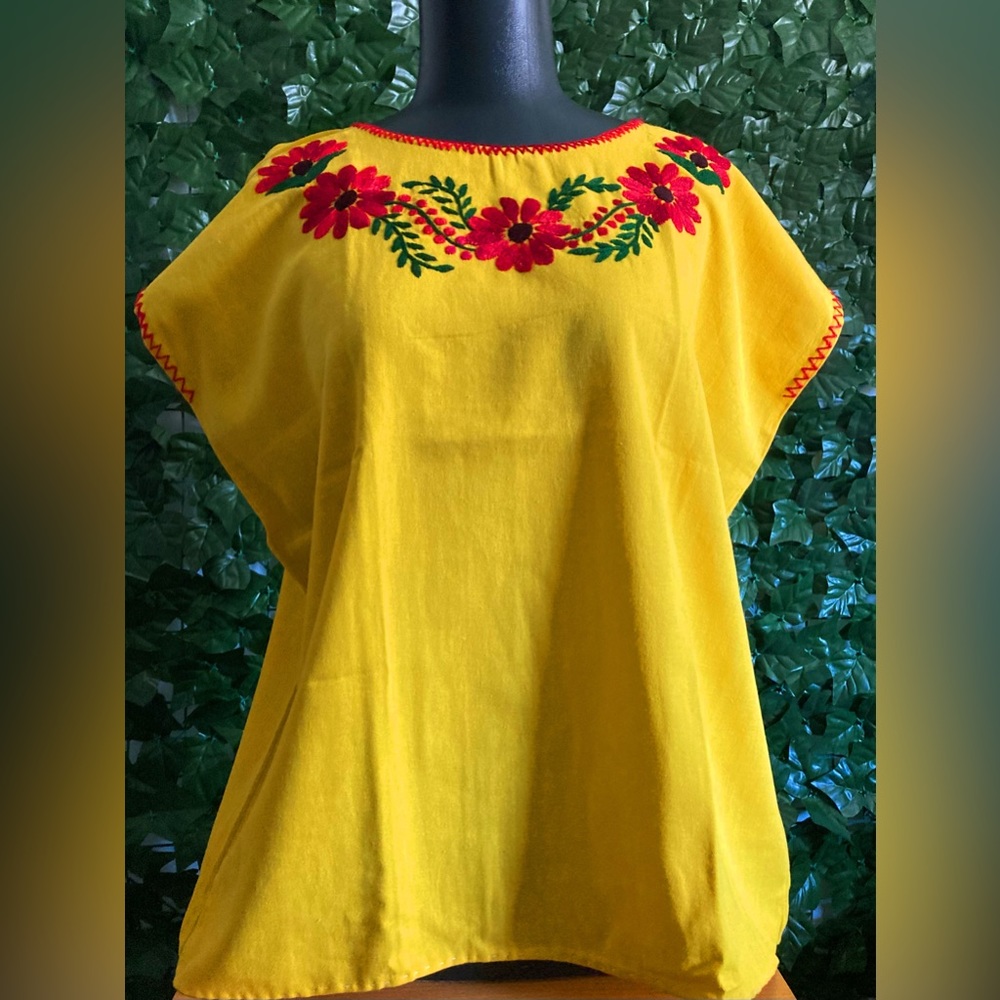 Artesanal Yellow Blouse with red flowers